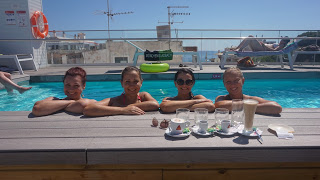 With the girls in COOEE, Cala Ratjada, Mallorca