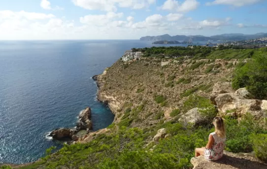 One day trip in Mallorca – Bellver Castle, Mirador El Toro and Santa Ponsa